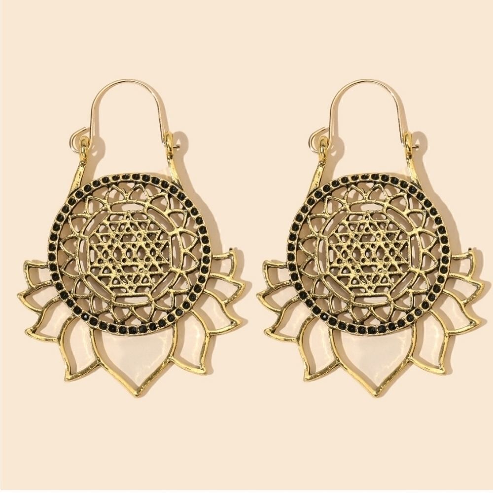 LOTUS goldtone boho bohemian metal earrings